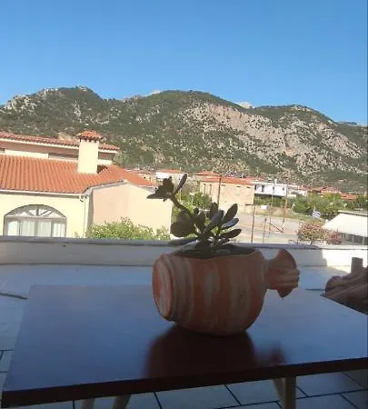 An Entire Studio- Farida-free Parking-wifi Appartamento Xirokampi (Sparta)