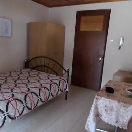 An Entire Studio- Farida-free Parking-wifi