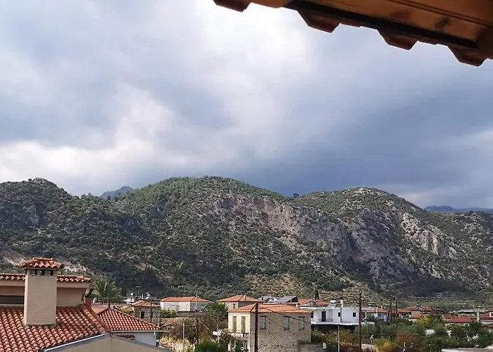 An Entire Studio- Farida-free Parking-wifi * Xirokampi