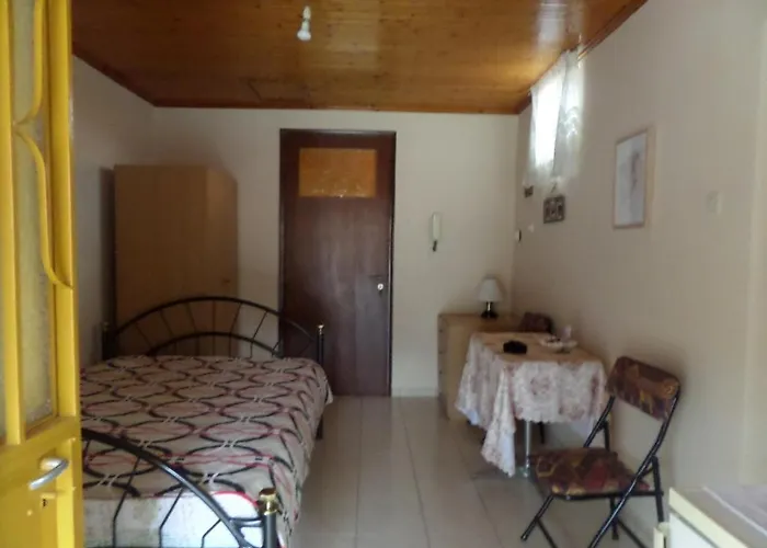 An Entire Studio- Farida-free Parking-wifi Appartement