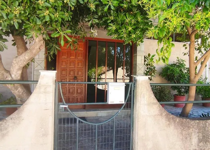 Appartement An Entire Studio- Farida-free Parking-wifi Xirokampi